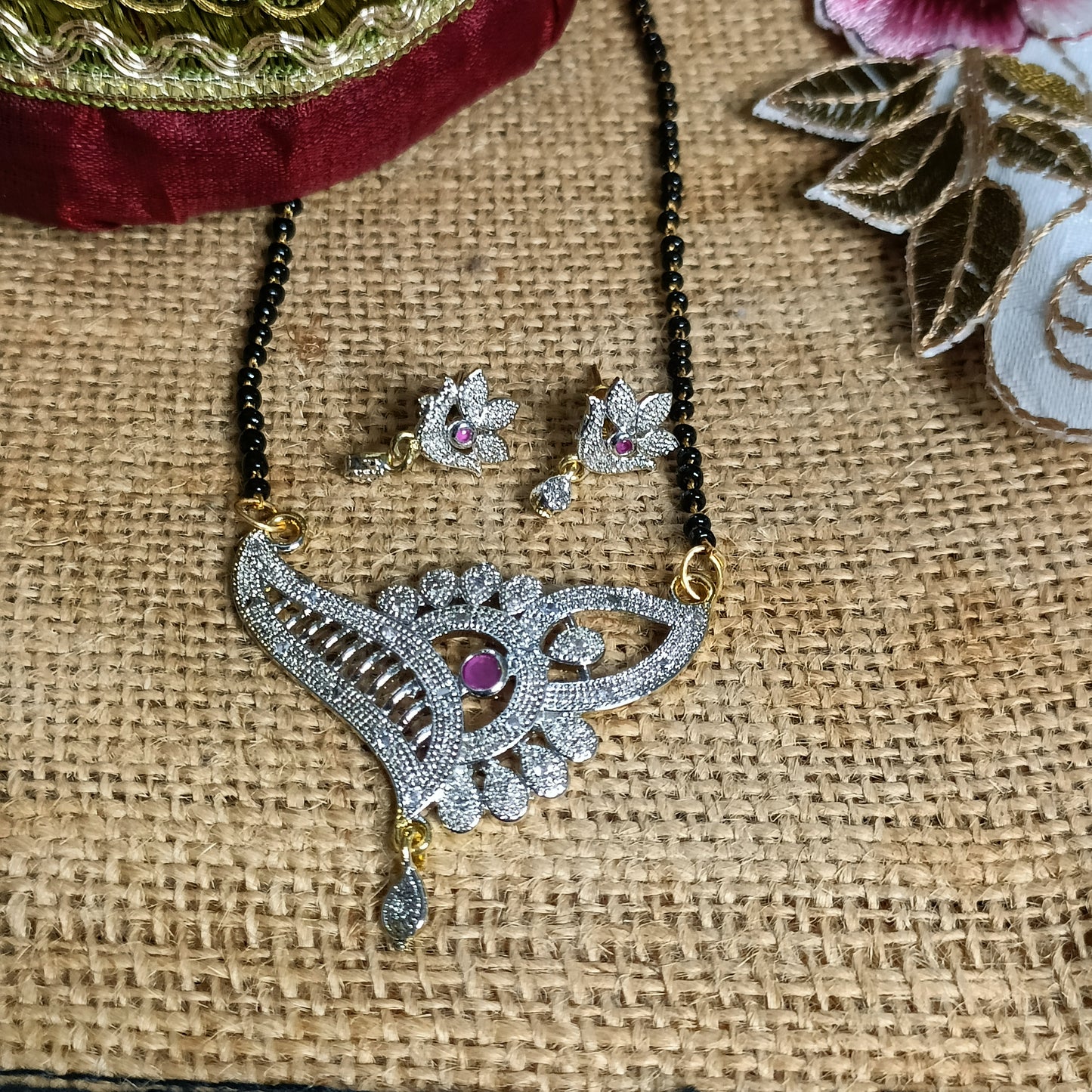 Amrithaar American Diamond Mangalsutra (Pink)