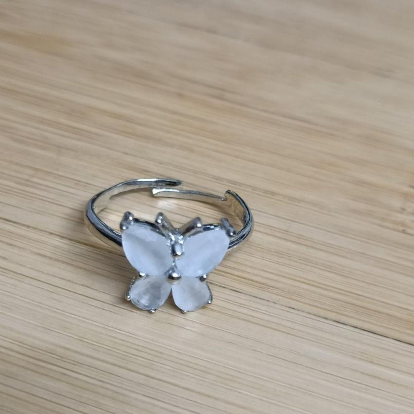 Anti Tarnish Korean White Butterfly Elegance Ring