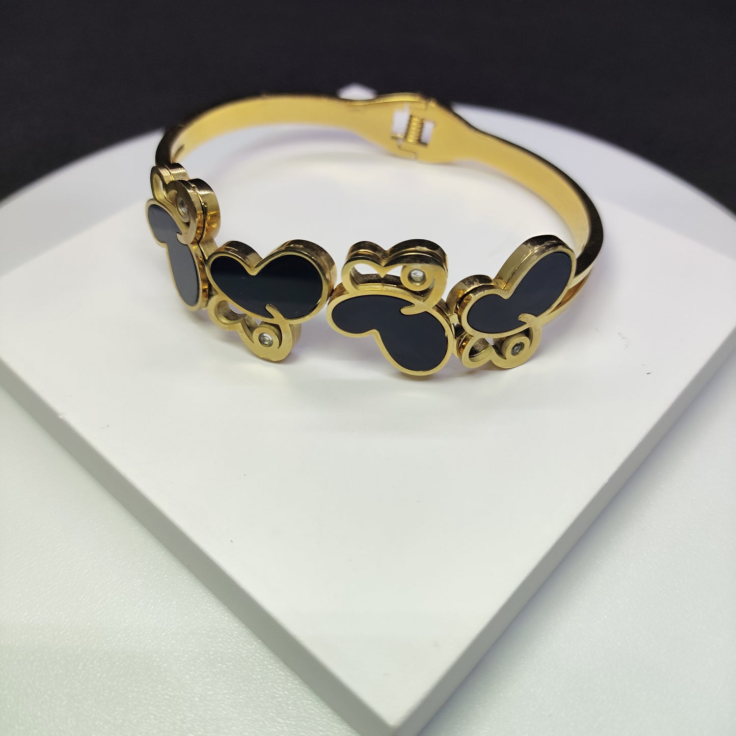 Black and Gold Hearts Bracelet