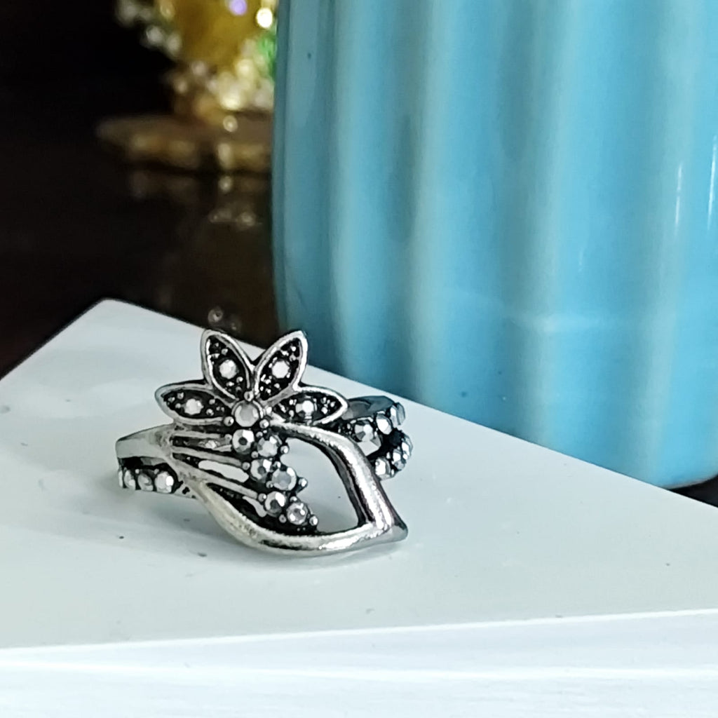 Blossom Vine Ring
