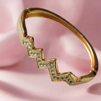 Glittering Twirl Korean Fashion Bracelet (G)