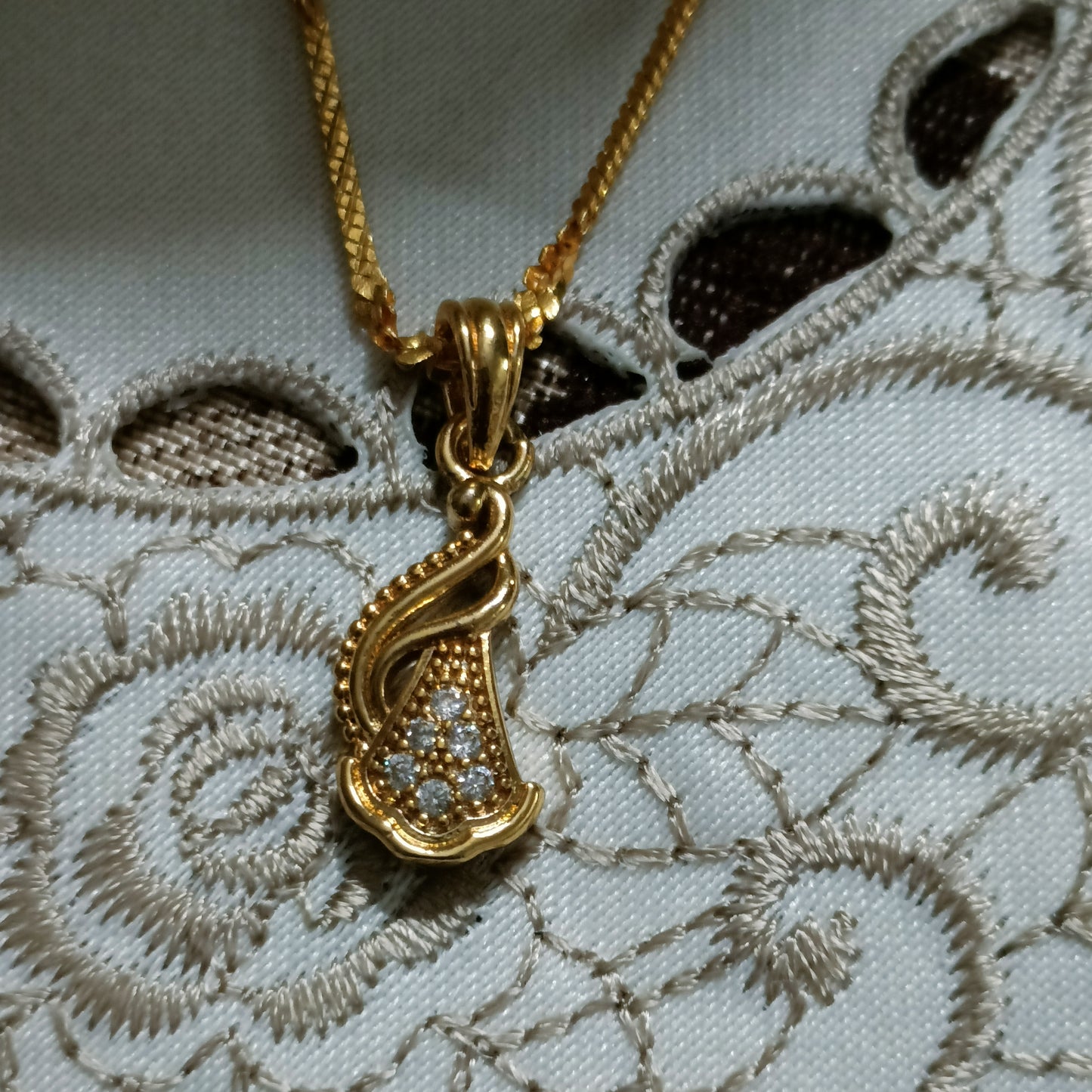 Golden Vintage Lace Necklace