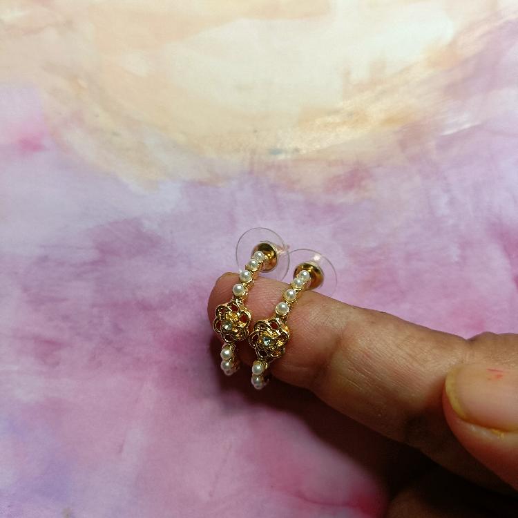 Golden Pearl Hoop Korean Fashion Earrings
