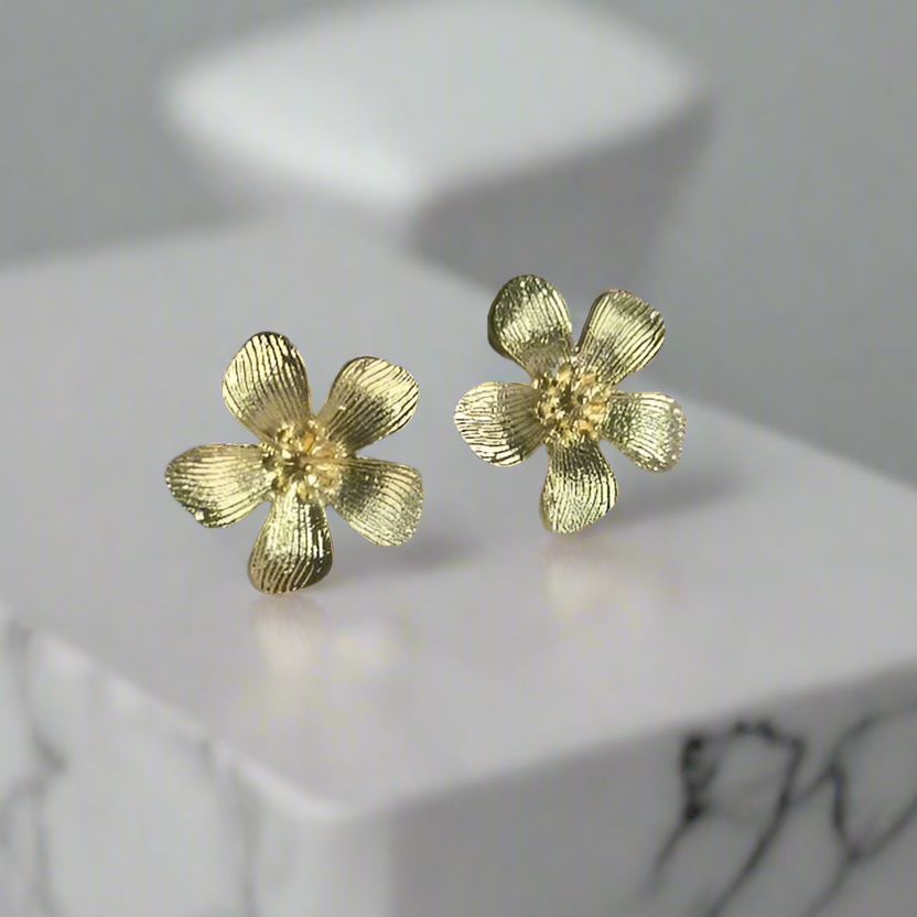 Golden Petals Stud Minimal Korean Fashion Earrings