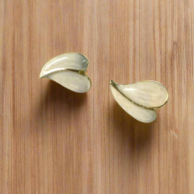 Golden Heart shine Minimal Stud Korean Fashion Earrings