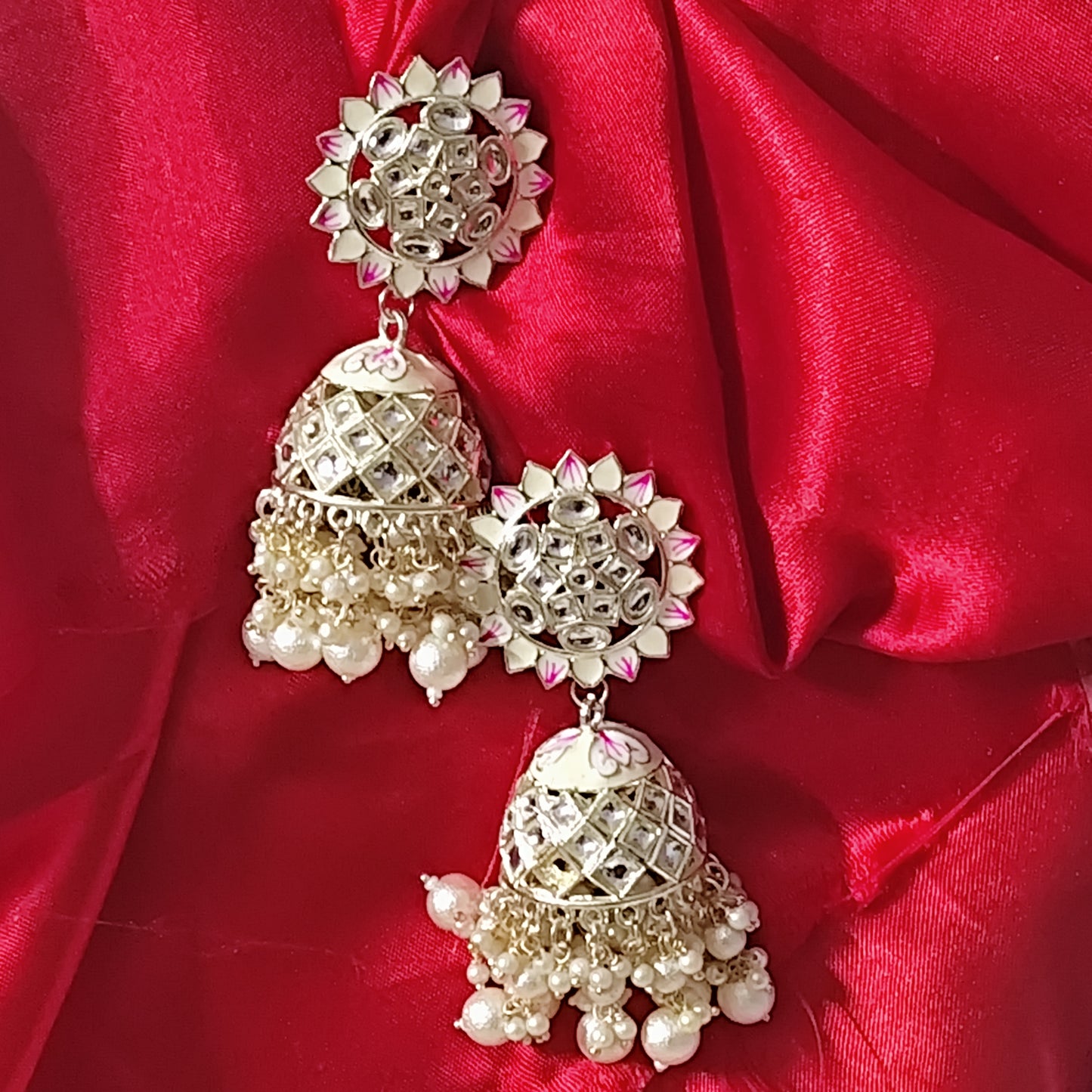 Moti Mahal Kundan Bell Jhumka