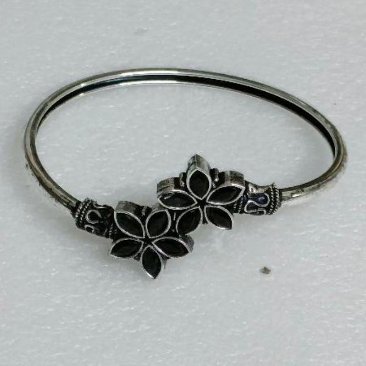Oxidized Antique Floral Trendy Bracelet Black