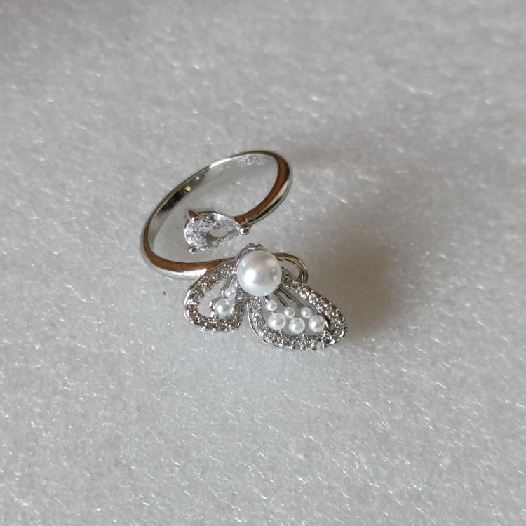 Pearl Blossom Delight ring