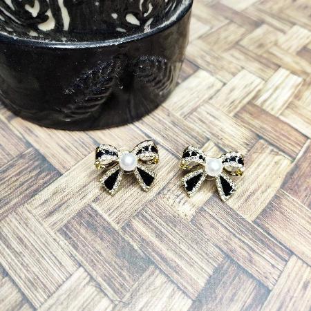 Pearl Perfection Statement Studs Korean Fashion Earrings