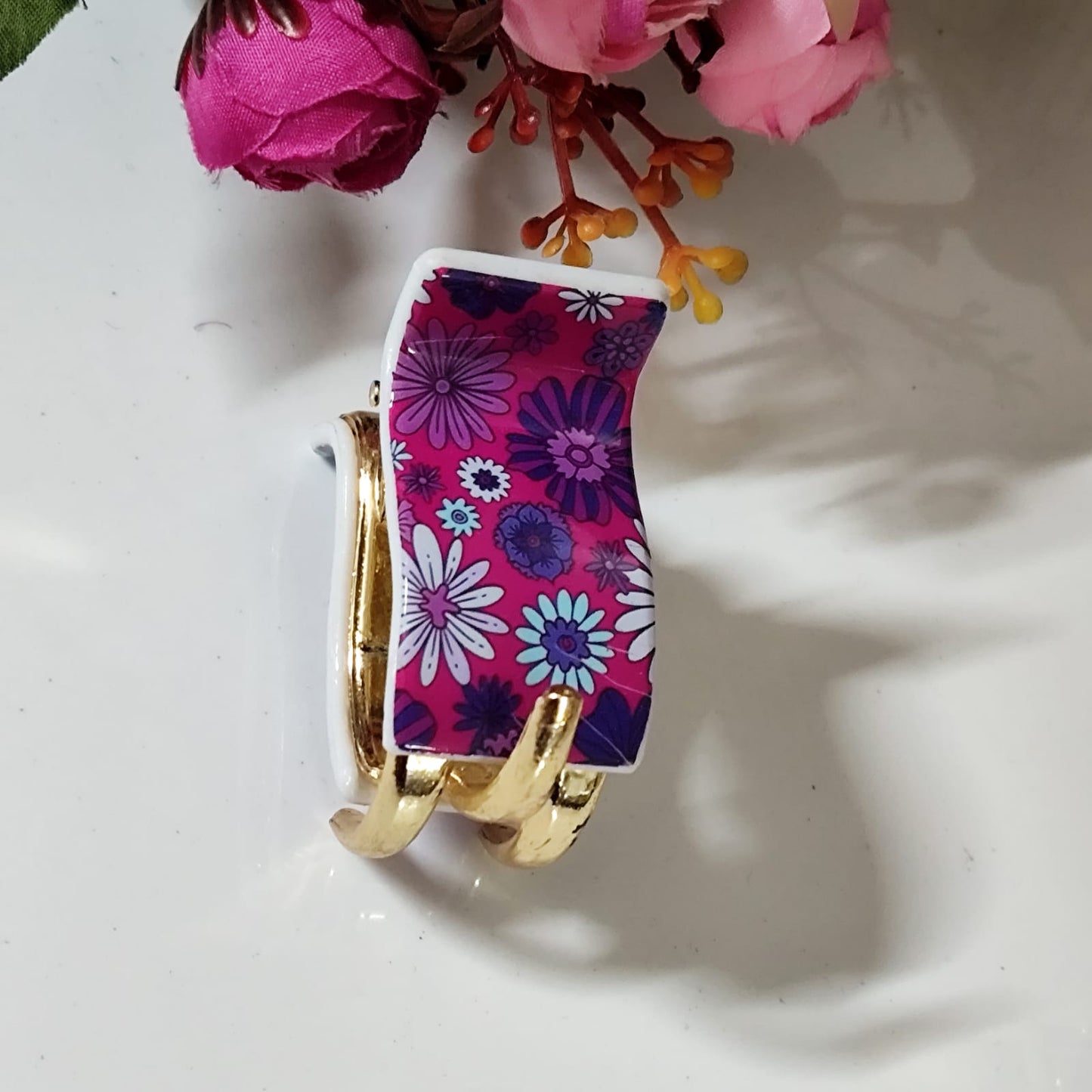 Daisy Glow Floral Hair Clips