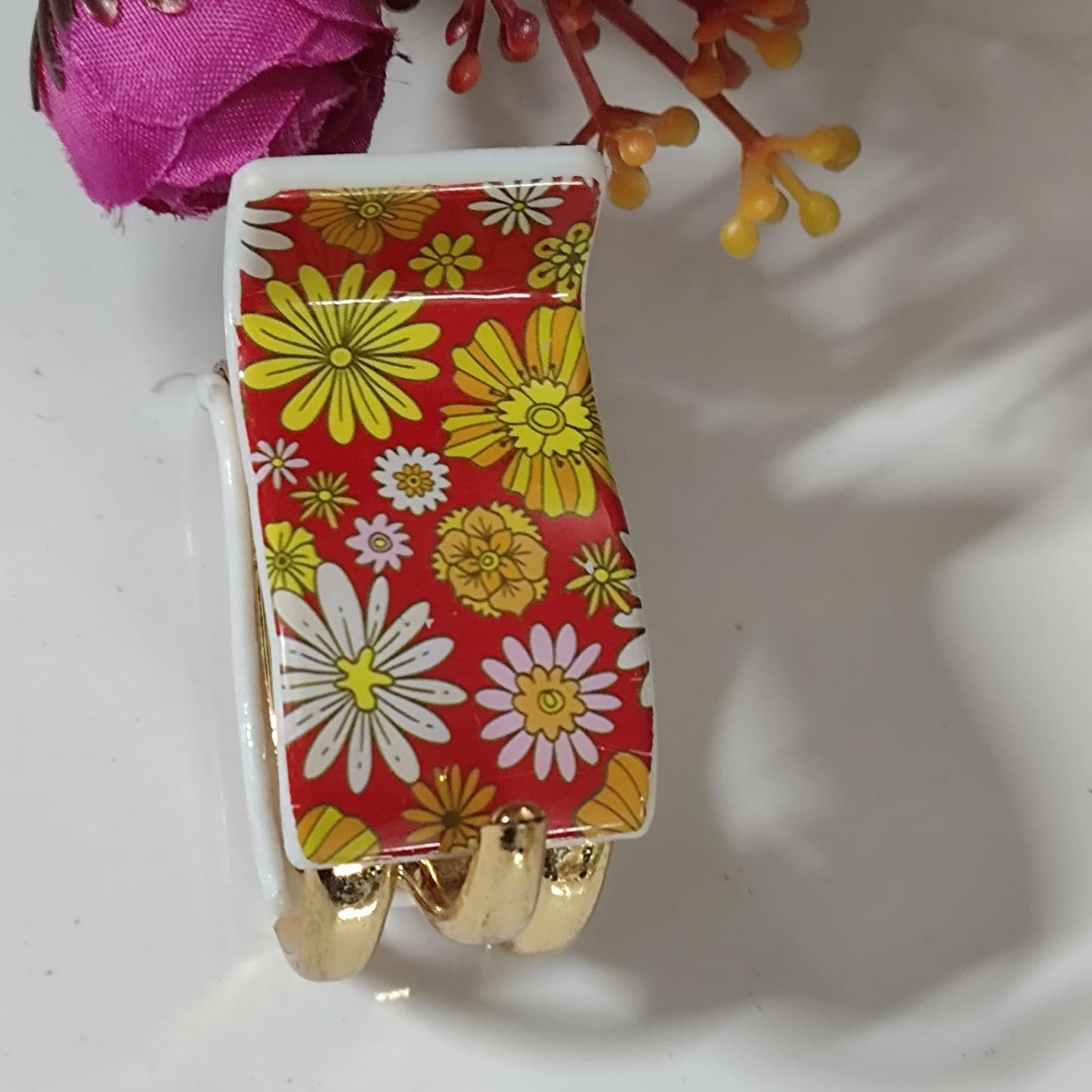 Daisy Glow Floral Hair Clips