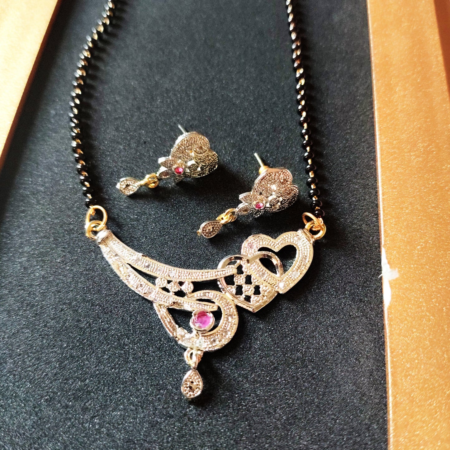 Rajat Haar American Diamond Mangalsutra (Pink)