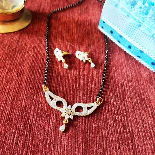Ratna Pushpa White Haar American Diamond Mangalsutra