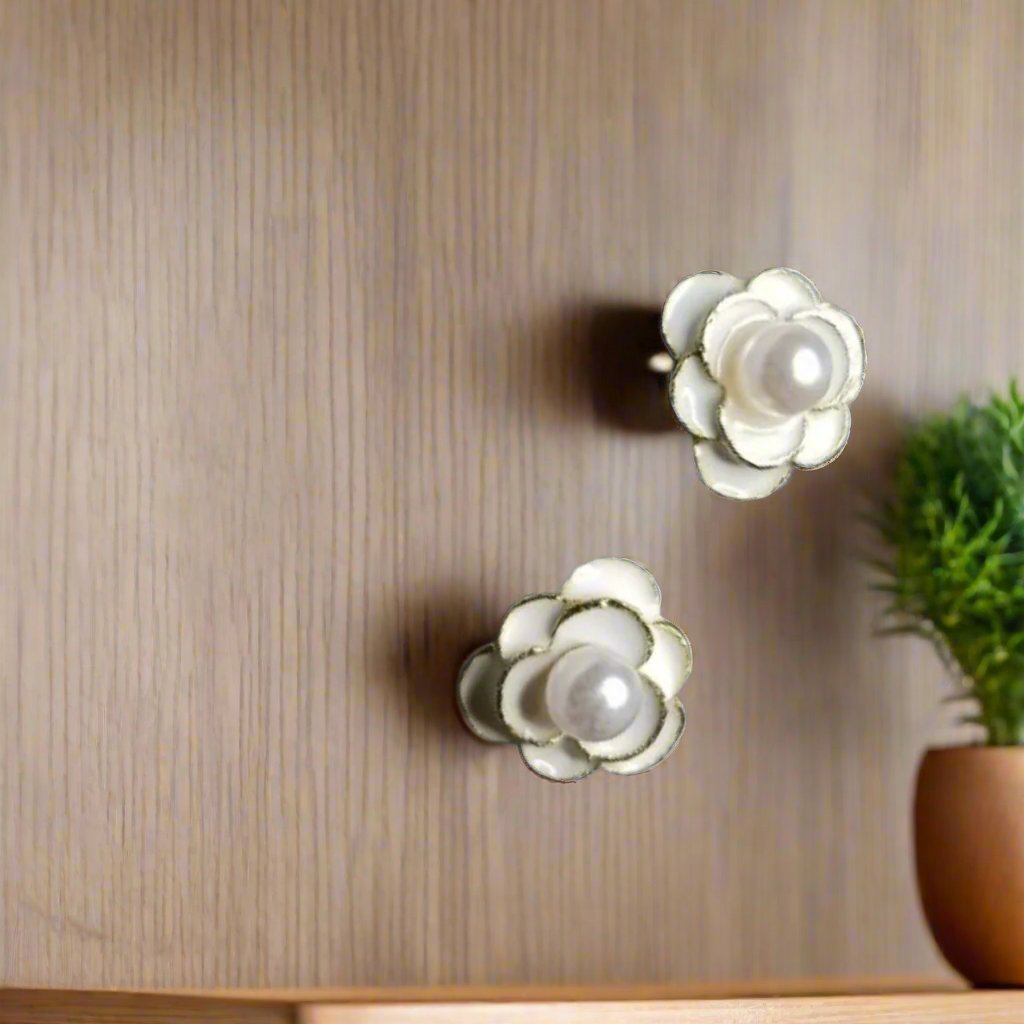 Rebellious Rose Minimal Korean Fashion Earrings