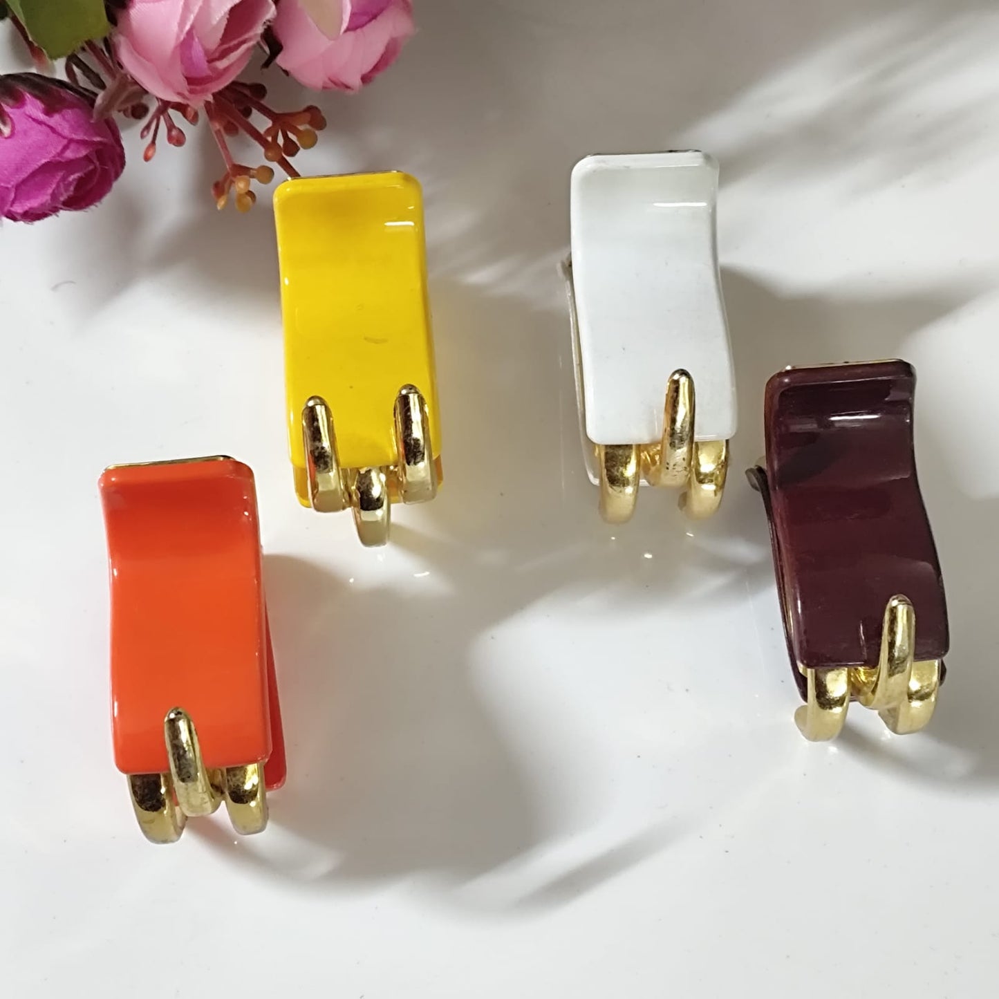 Daisy Glow Hair Clips