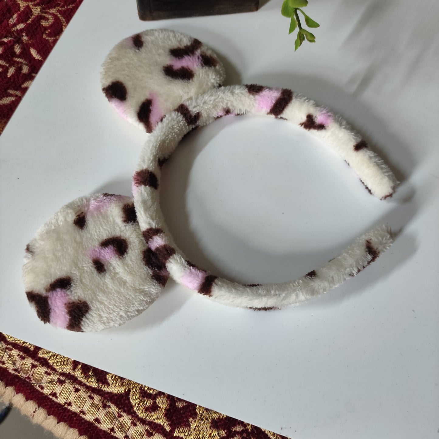 Daisy Moo Hair Band