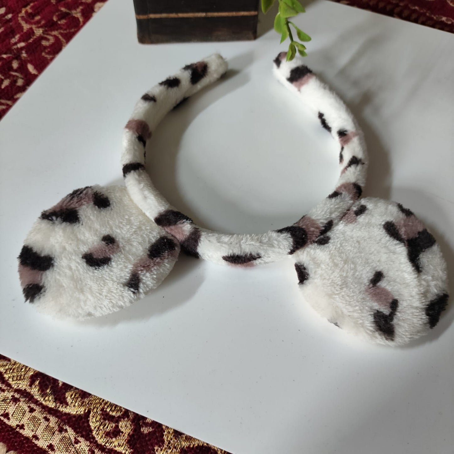Daisy Moo Hair Band